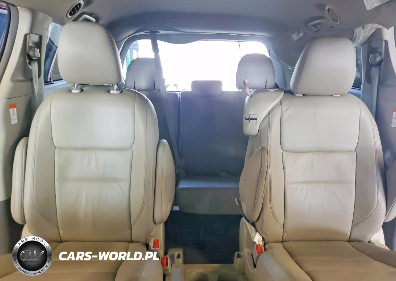 2015 Toyota Sienna Xle 8-Passenger VIN:5TDYK3DC5FS654954 - 10