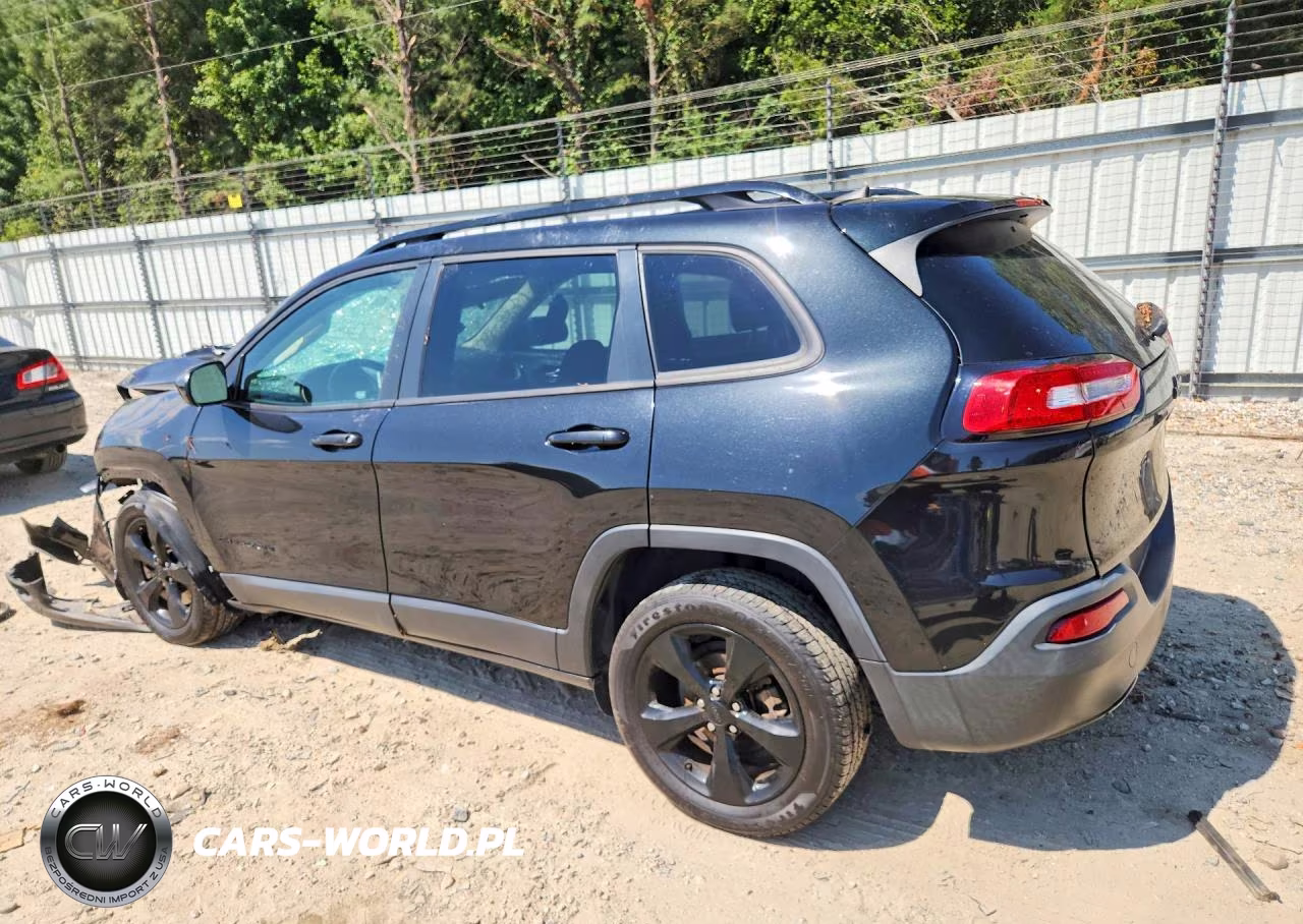 2016 Jeep Cherokee Latitude VIN:1C4PJLCB7GW212492 - 2