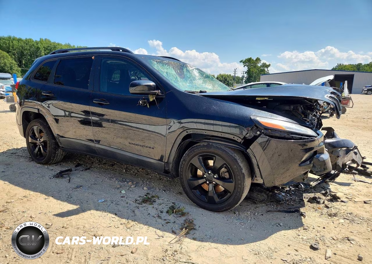 2016 Jeep Cherokee Latitude VIN:1C4PJLCB7GW212492 - 4