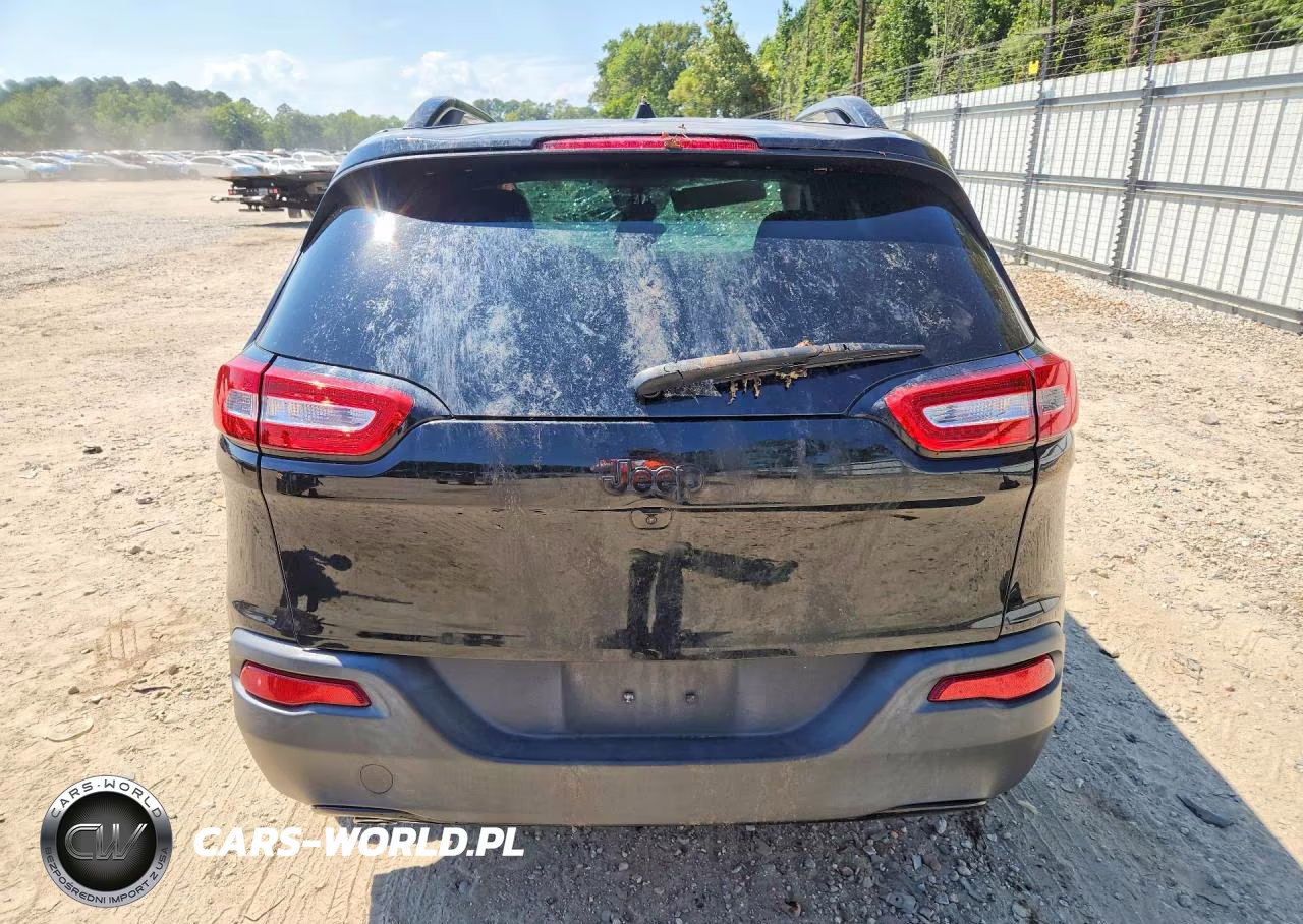 2016 Jeep Cherokee Latitude VIN:1C4PJLCB7GW212492 - 6