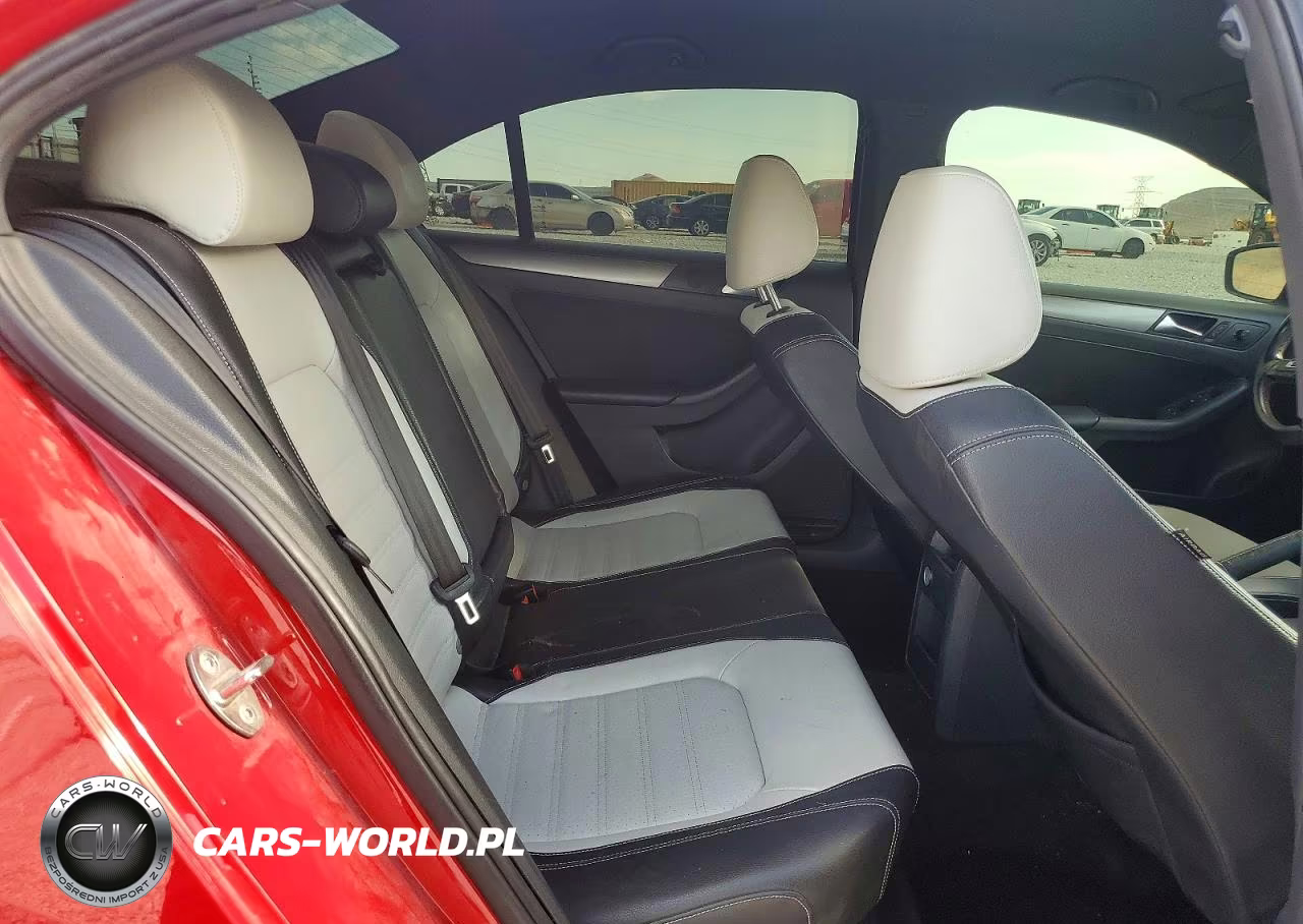 2016 Volkswagen Jetta Sport VIN:3VWD17AJXGM243169 - 10