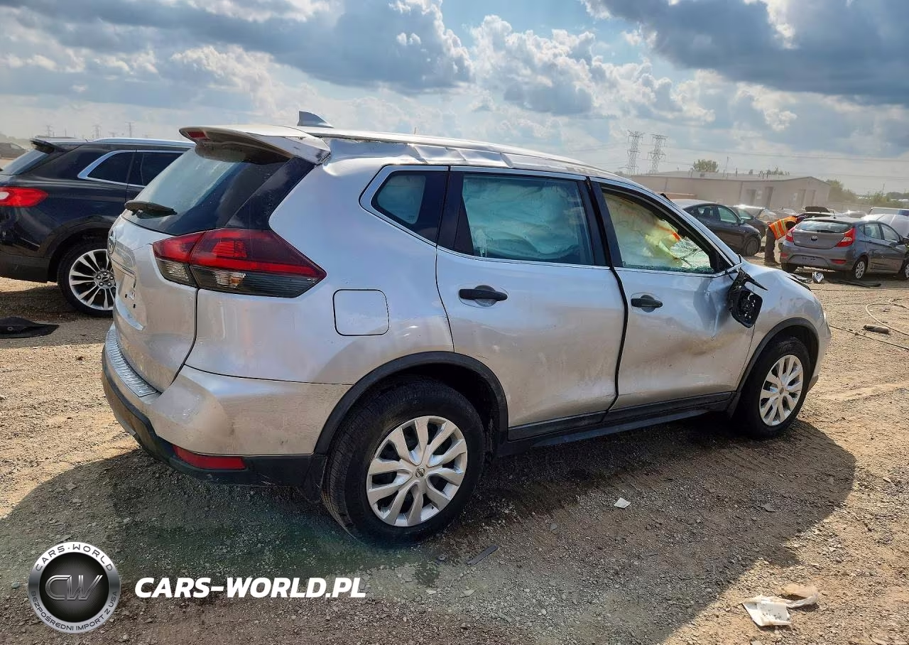 2018 Nissan Rogue S VIN:KNMAT2MT3JP588321 - 3