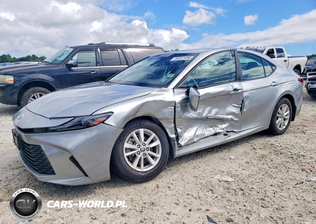 2026 Toyota Camry Le VIN:4T1DBADKXTU039877 - 1
