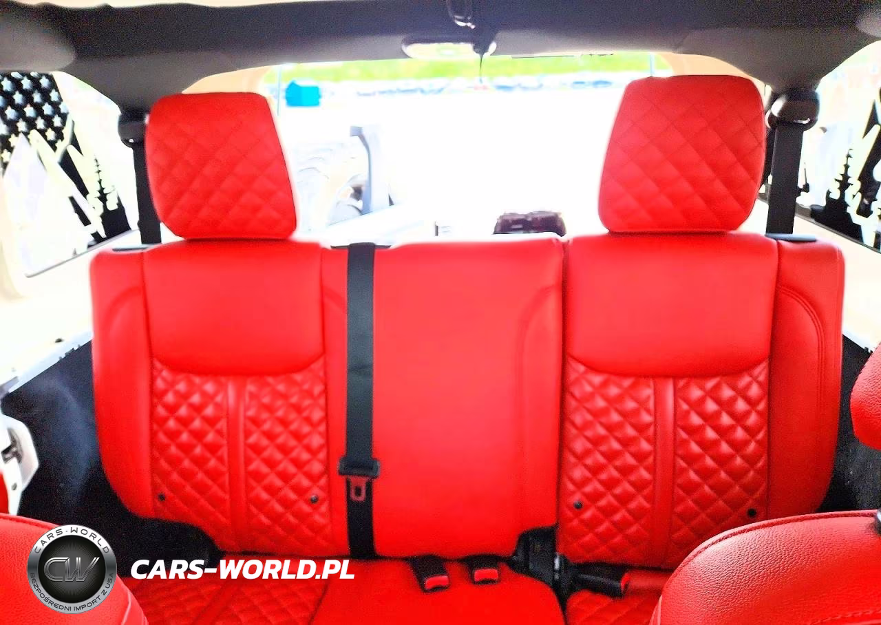 2015 Jeep Wrangler Unlimited Sport VIN:1C4BJWDG8FL549291 - 10