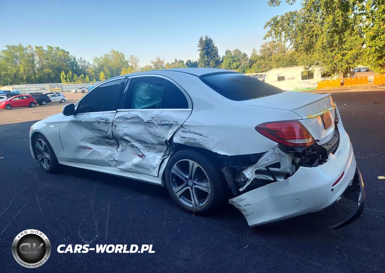2017 Mercedes-Benz E 300 4Matic VIN:WDDZF4KB6HA111580 - 2