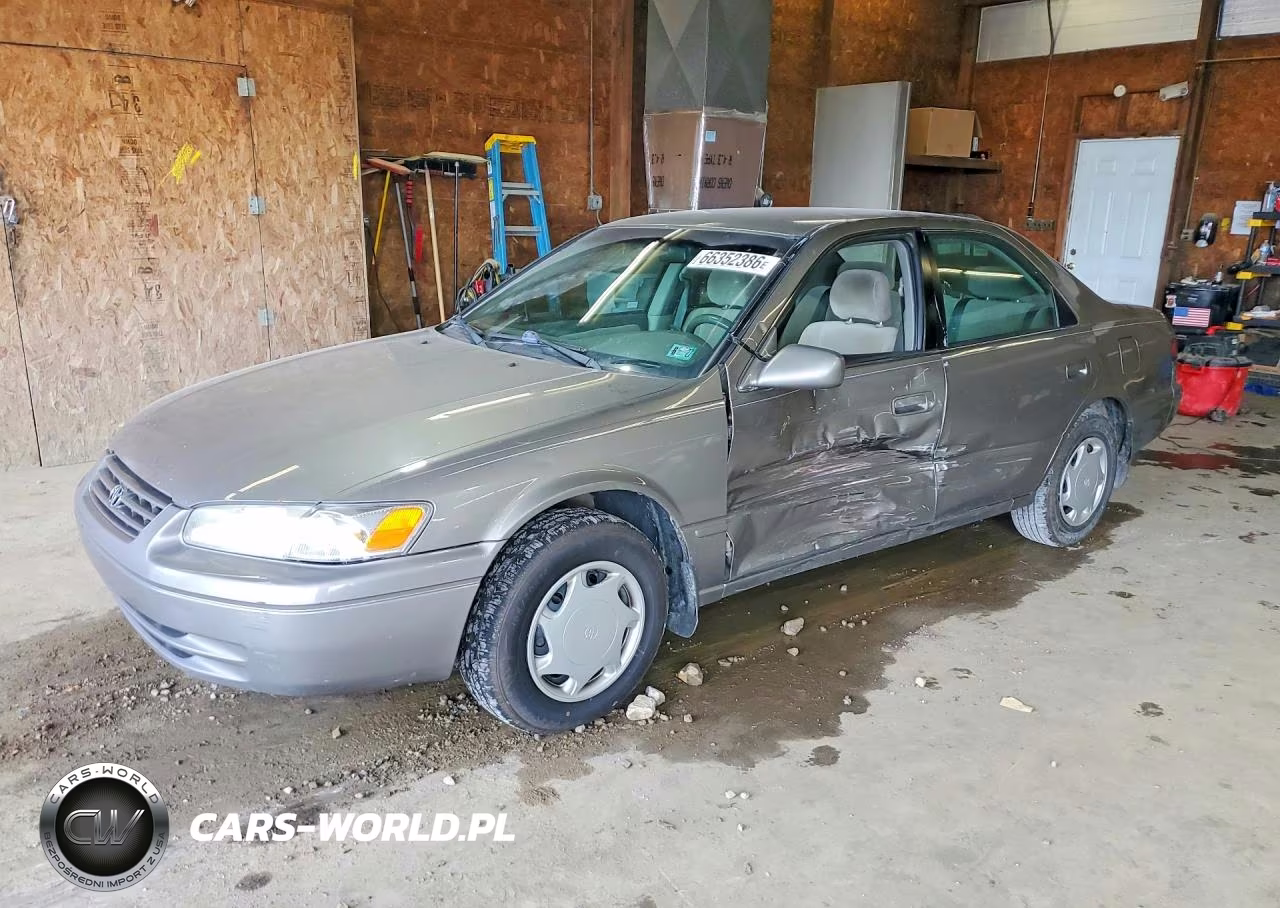 1999 Toyota Camry Ce