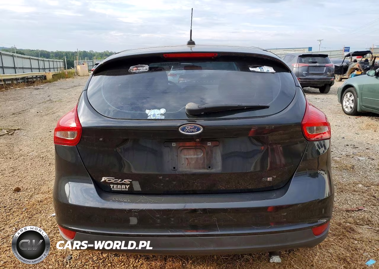 2018 Ford Focus Se VIN:1FADP3K20JL280313 - 6