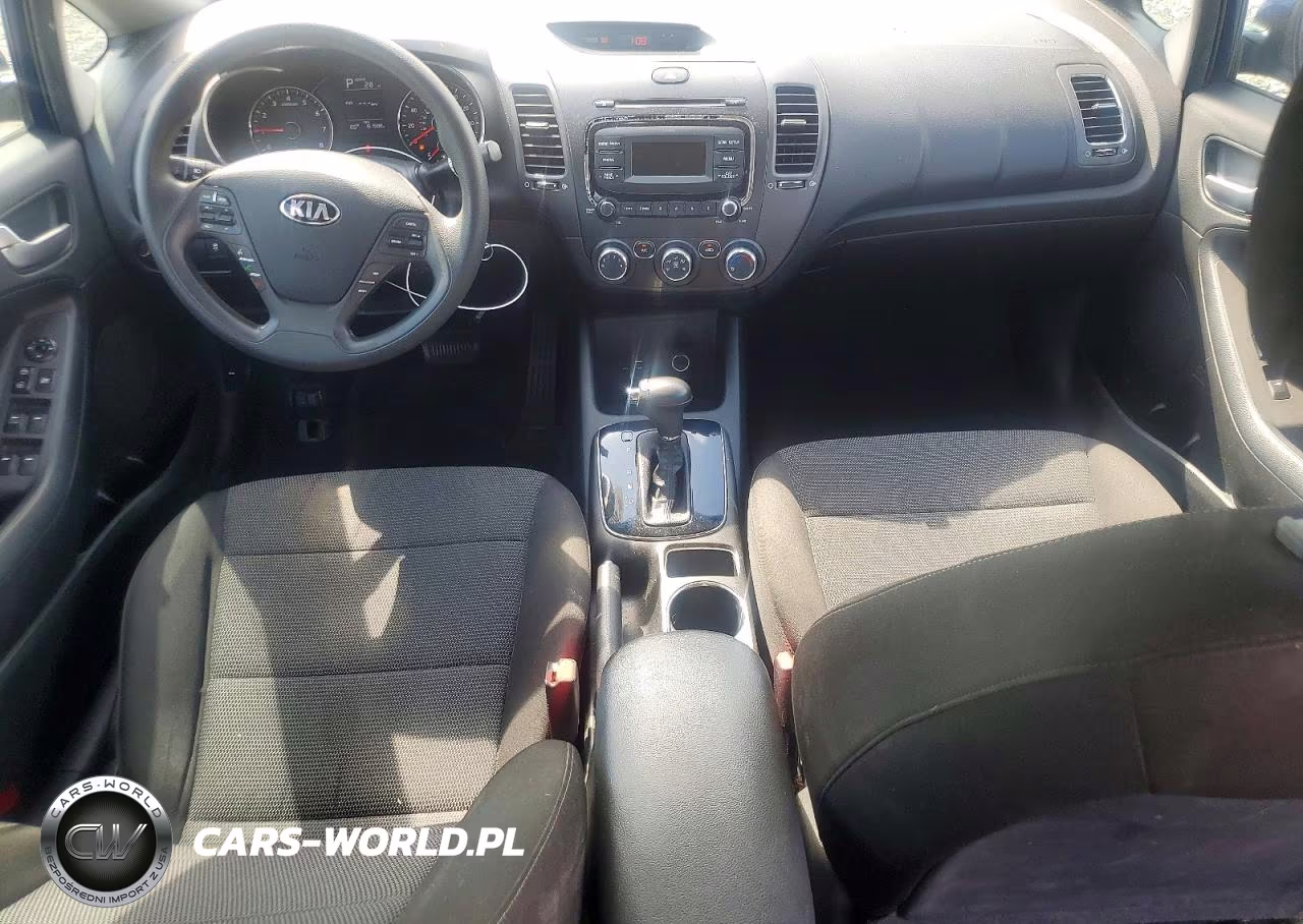 2018 Kia Forte Lx VIN:3KPFK4A70JE213563 - 8