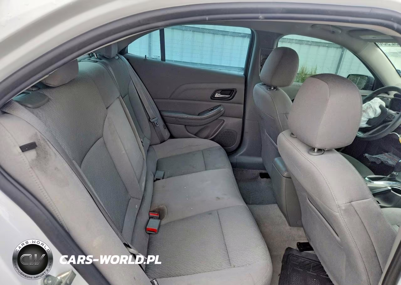 2015 Chevrolet Malibu Ls VIN:1G11A5SL3FU136199 - 10