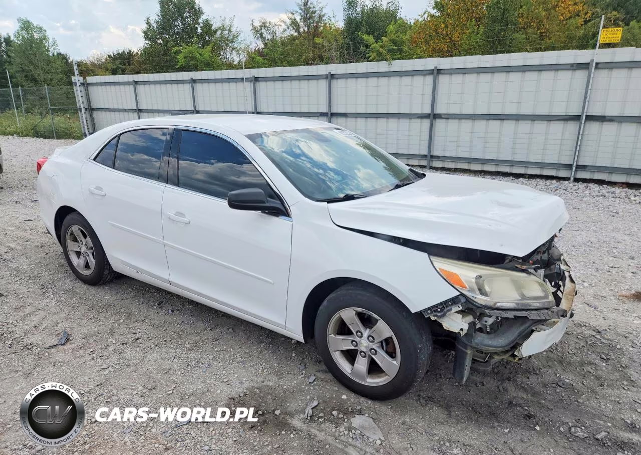 2015 Chevrolet Malibu Ls VIN:1G11A5SL3FU136199 - 4