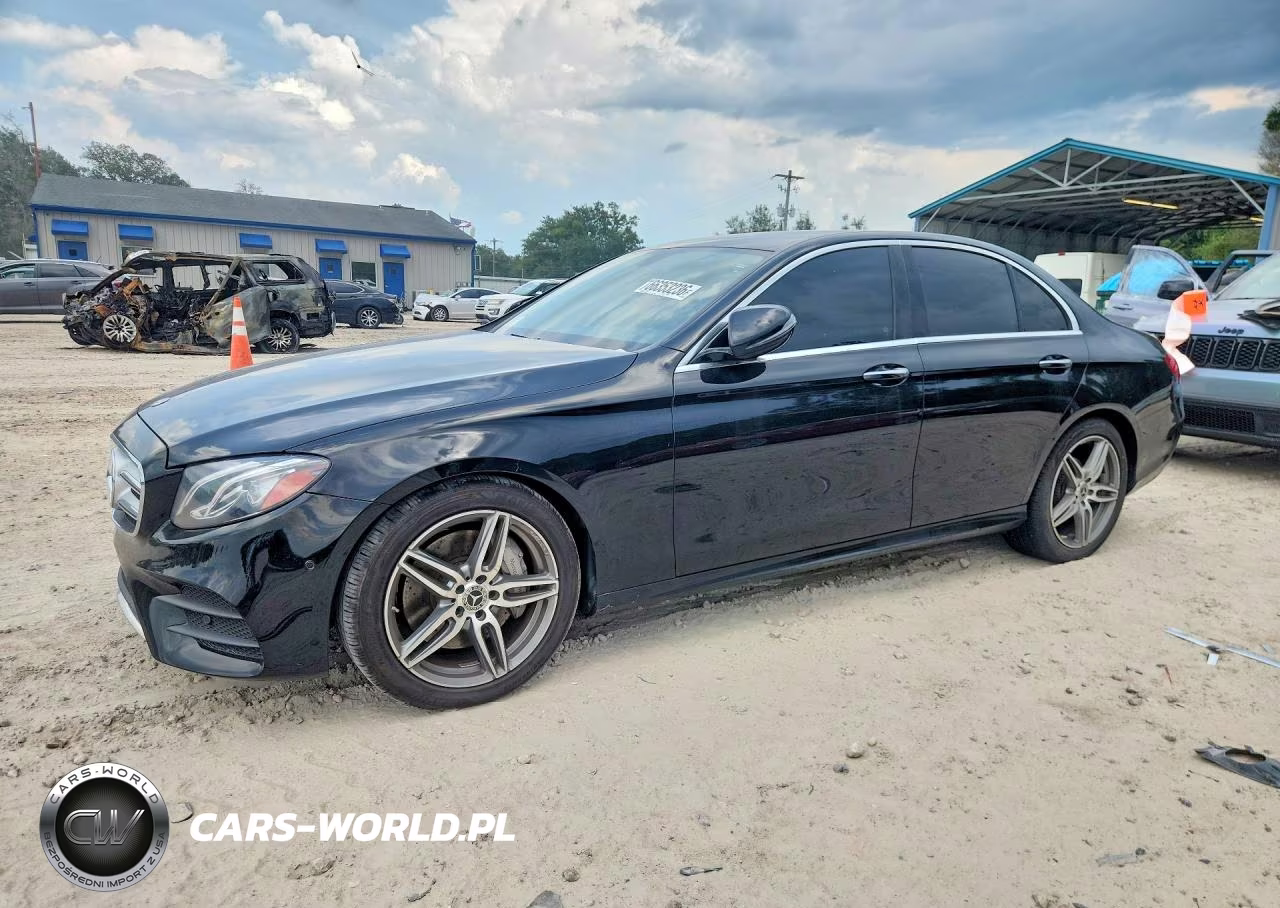 2018 Mercedes-Benz E 300 VIN:WDDZF4JB2JA296802 - 1