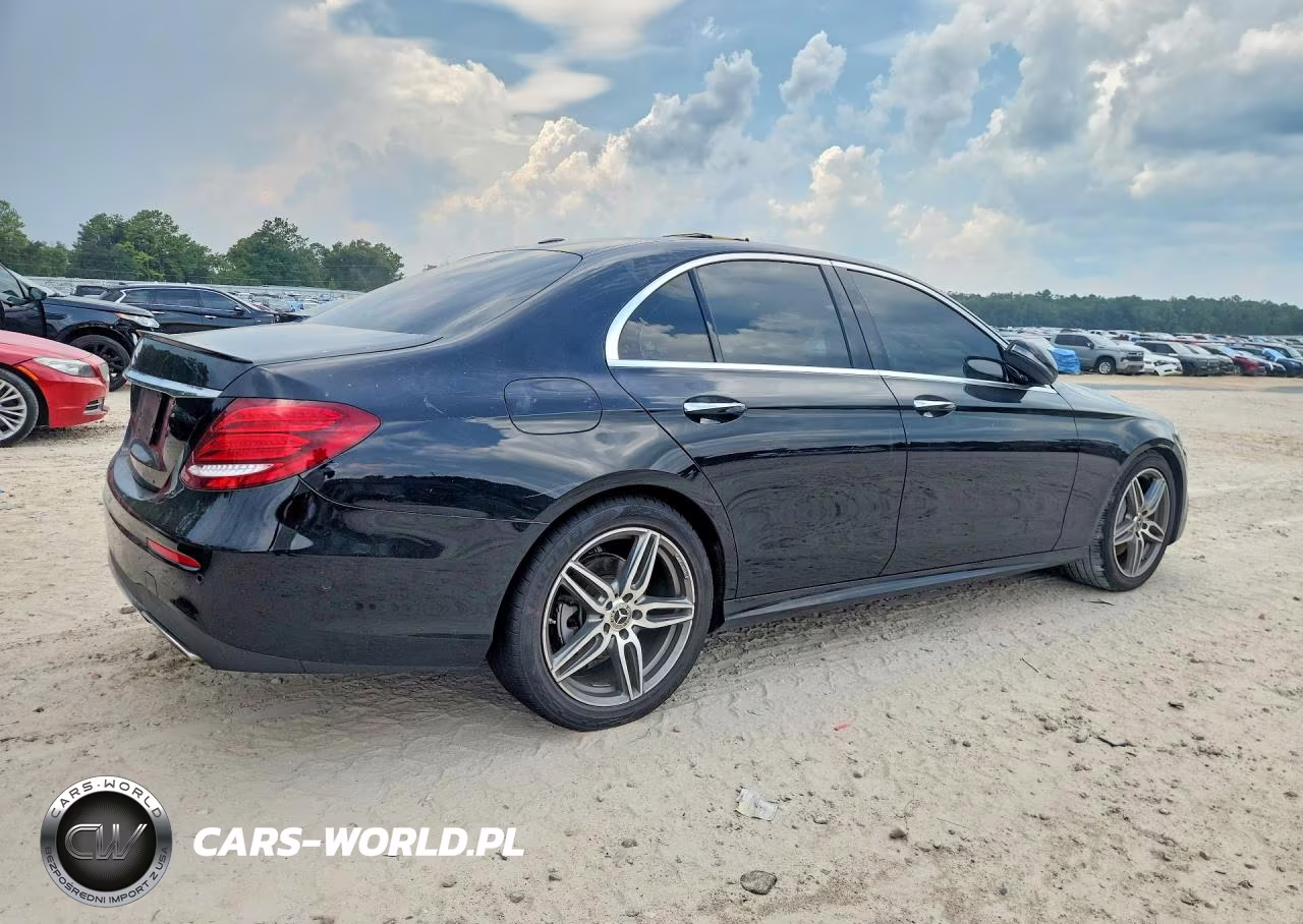 2018 Mercedes-Benz E 300 VIN:WDDZF4JB2JA296802 - 3