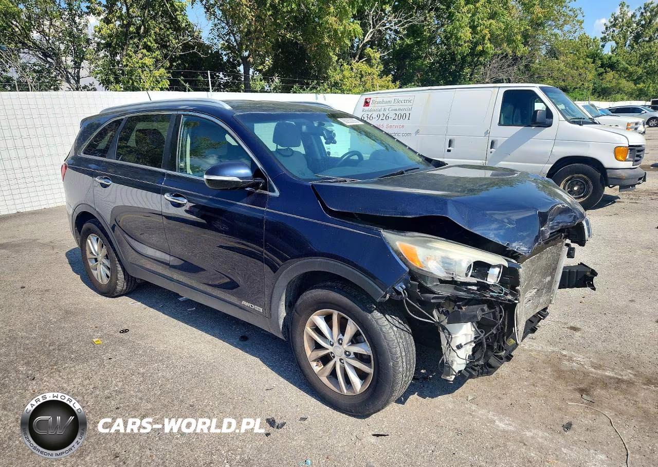 2017 Kia Sorento Lx V6 VIN:5XYPGDA58HG280137 - 4