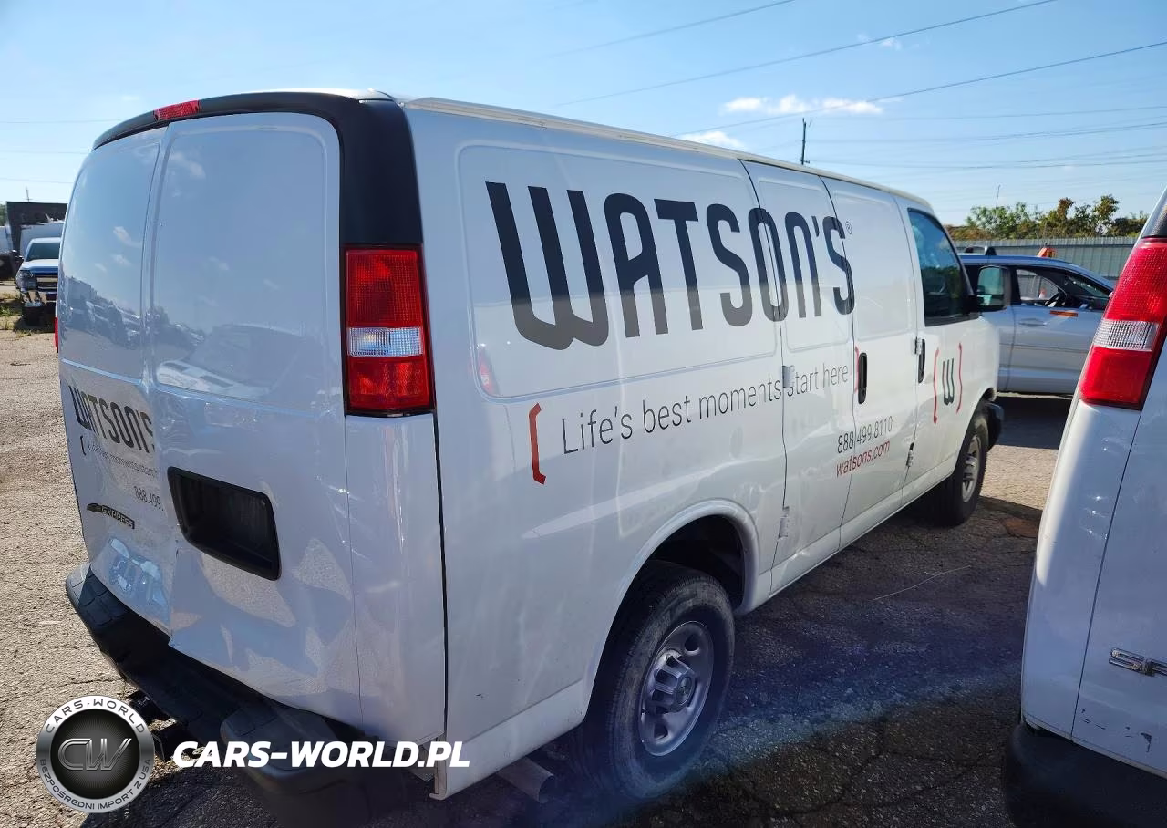 2024 Chevrolet Express G2500 VIN:1GCWGAFP5R1164657 - 3