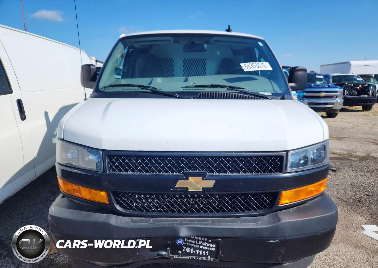 2024 Chevrolet Express G2500 VIN:1GCWGAFP5R1164657 - 5