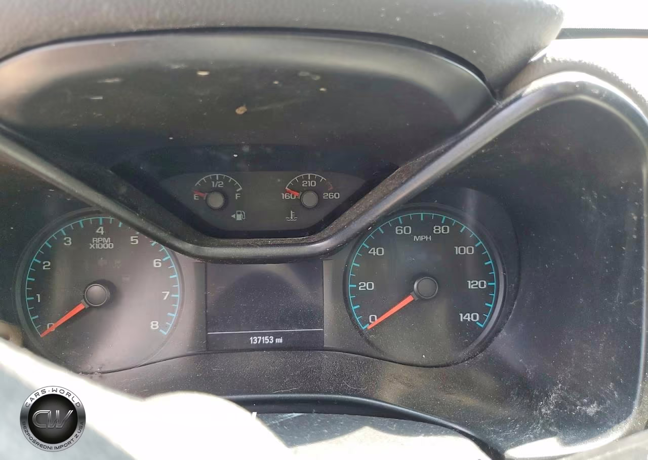 2018 Chevrolet Colorado VIN:1GCHSBEA8J1302982 - 9
