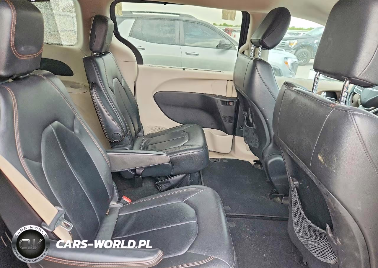 2017 Chrysler Pacifica Touring L VIN:2C4RC1BG4HR503739 - 11