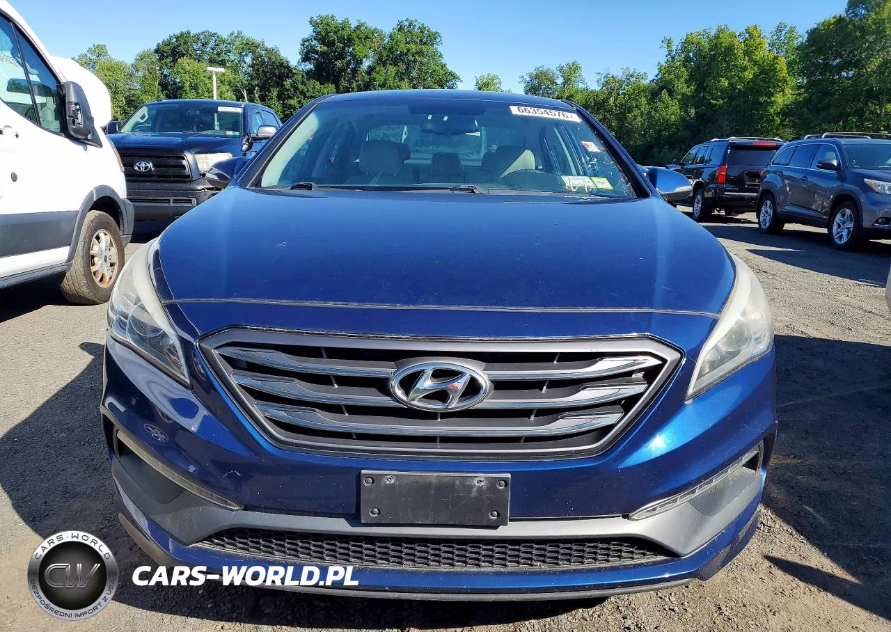 2015 Hyundai Sonata Sport VIN:5NPE34AF4FH125893 - 5