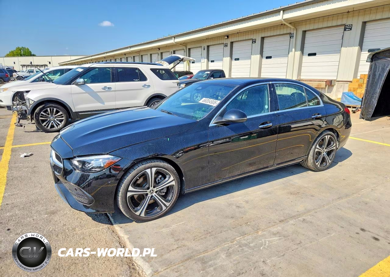 2025 Mercedes-Benz C 300 – zdjęcie 1 z 12