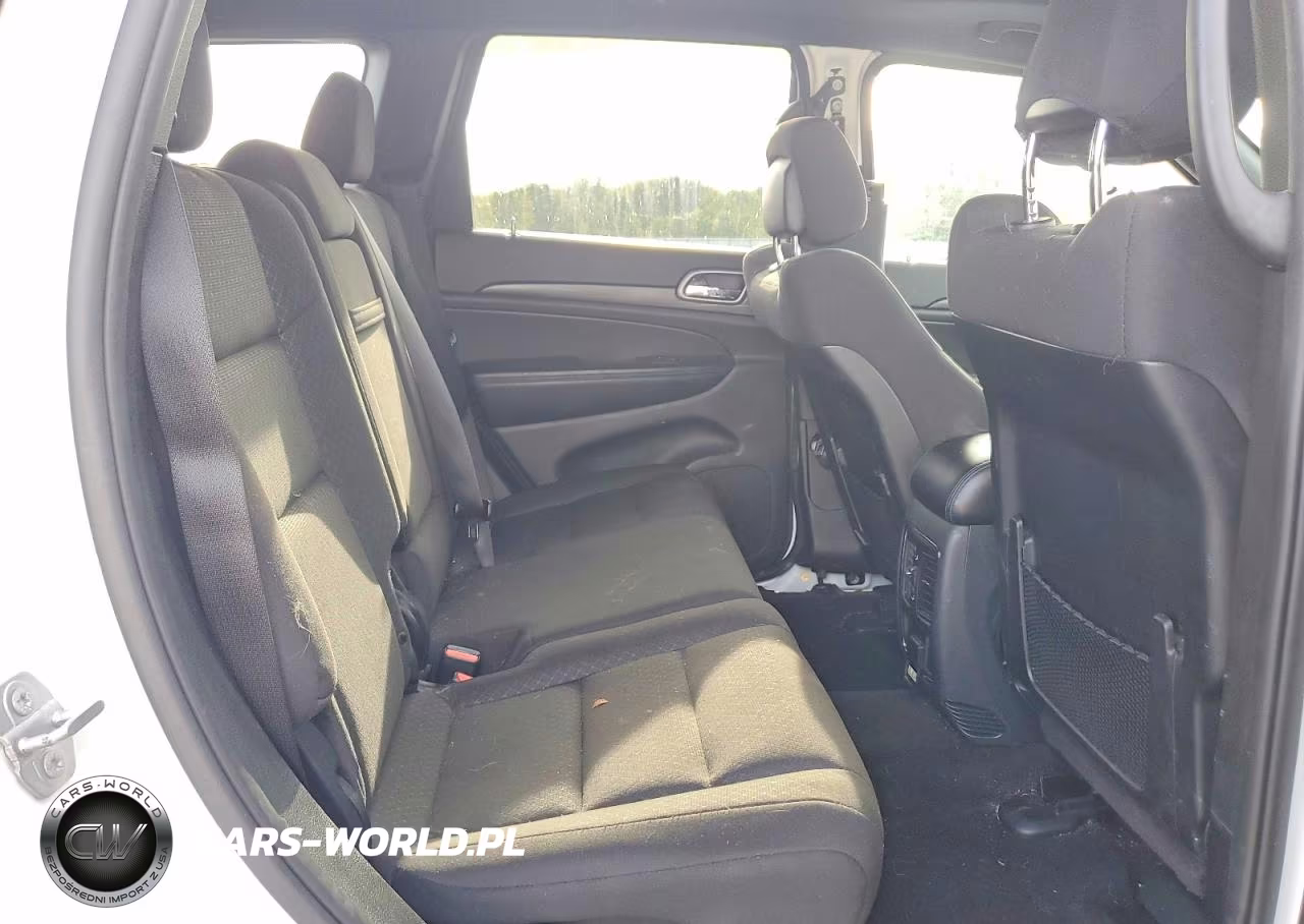 2019 Jeep Grand Cherokee Laredo VIN:1C4RJFAG4KC607572 - 11