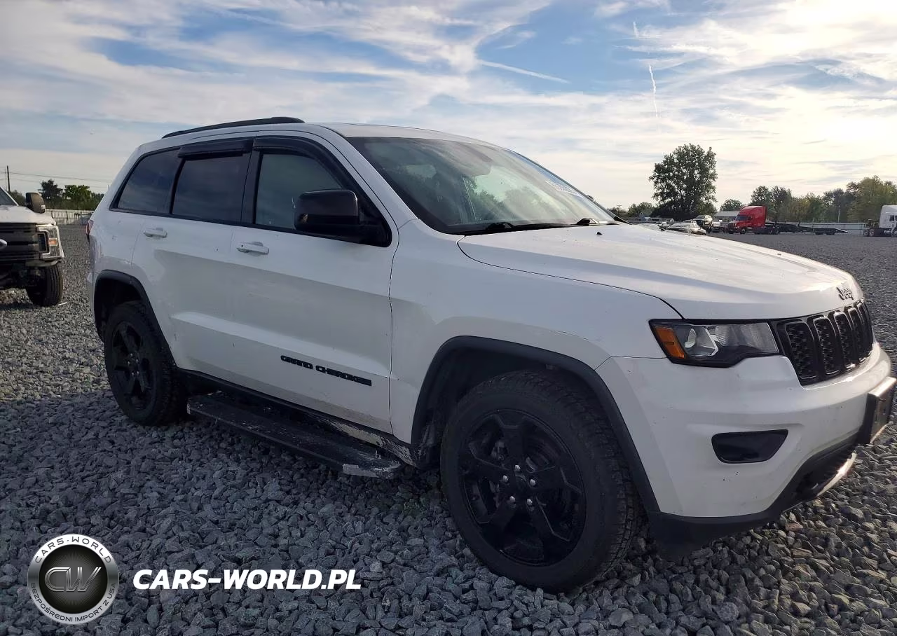 2019 Jeep Grand Cherokee Laredo VIN:1C4RJFAG4KC607572 - 4