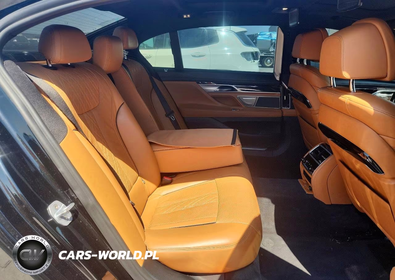 2019 BMW 750 Xi VIN:WBA7F2C51KB239416 - 10