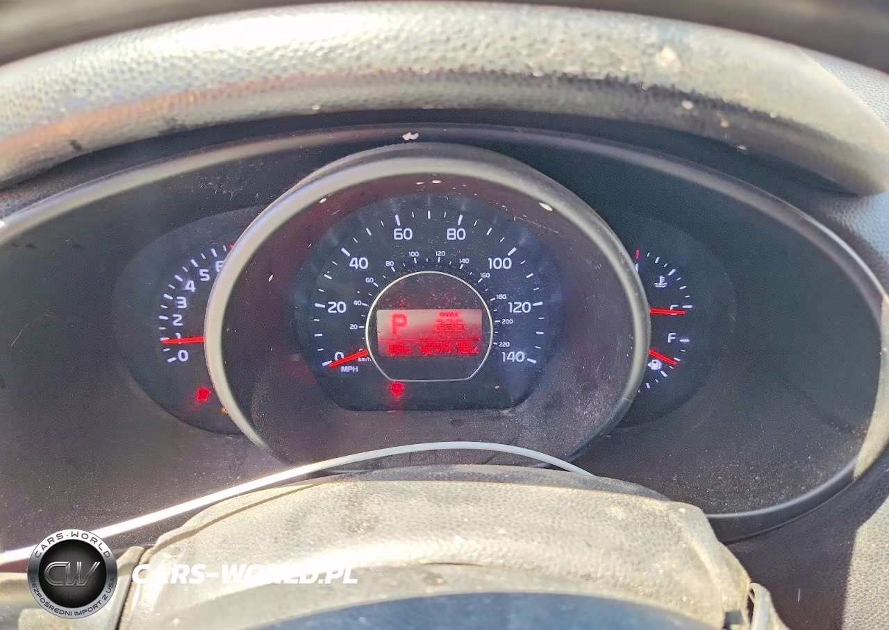 2016 Kia Soul + VIN:KNDJP3A57G7259758 - 9