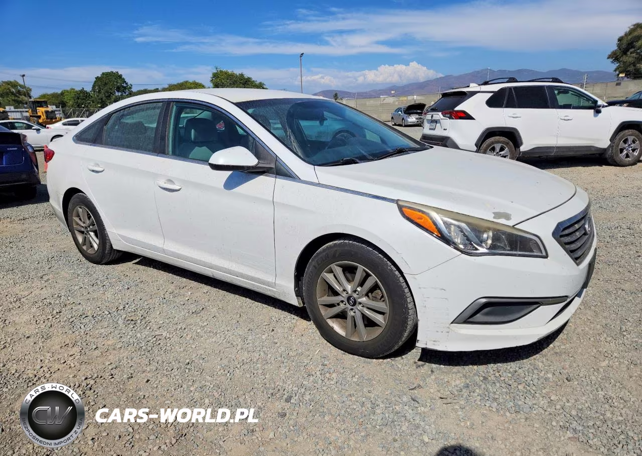 2016 Hyundai Sonata Se VIN:5NPE24AF9GH314754 - 4