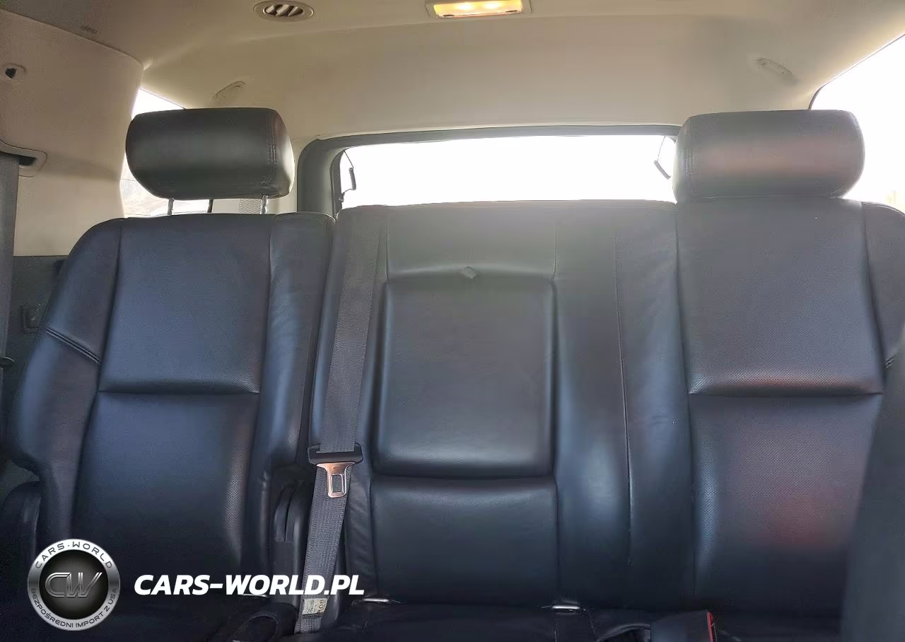 2008 Cadillac Escalade Luxury VIN:1GYFK63808R267021 - 10