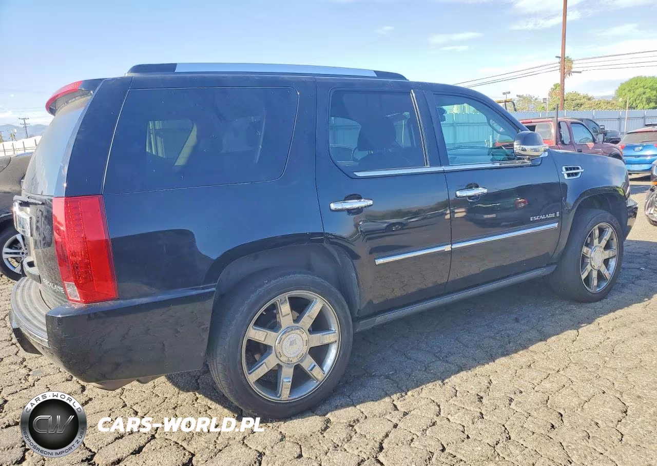 2008 Cadillac Escalade Luxury VIN:1GYFK63808R267021 - 3
