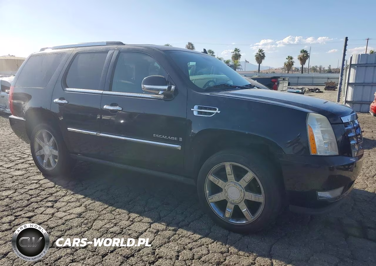 2008 Cadillac Escalade Luxury VIN:1GYFK63808R267021 - 4