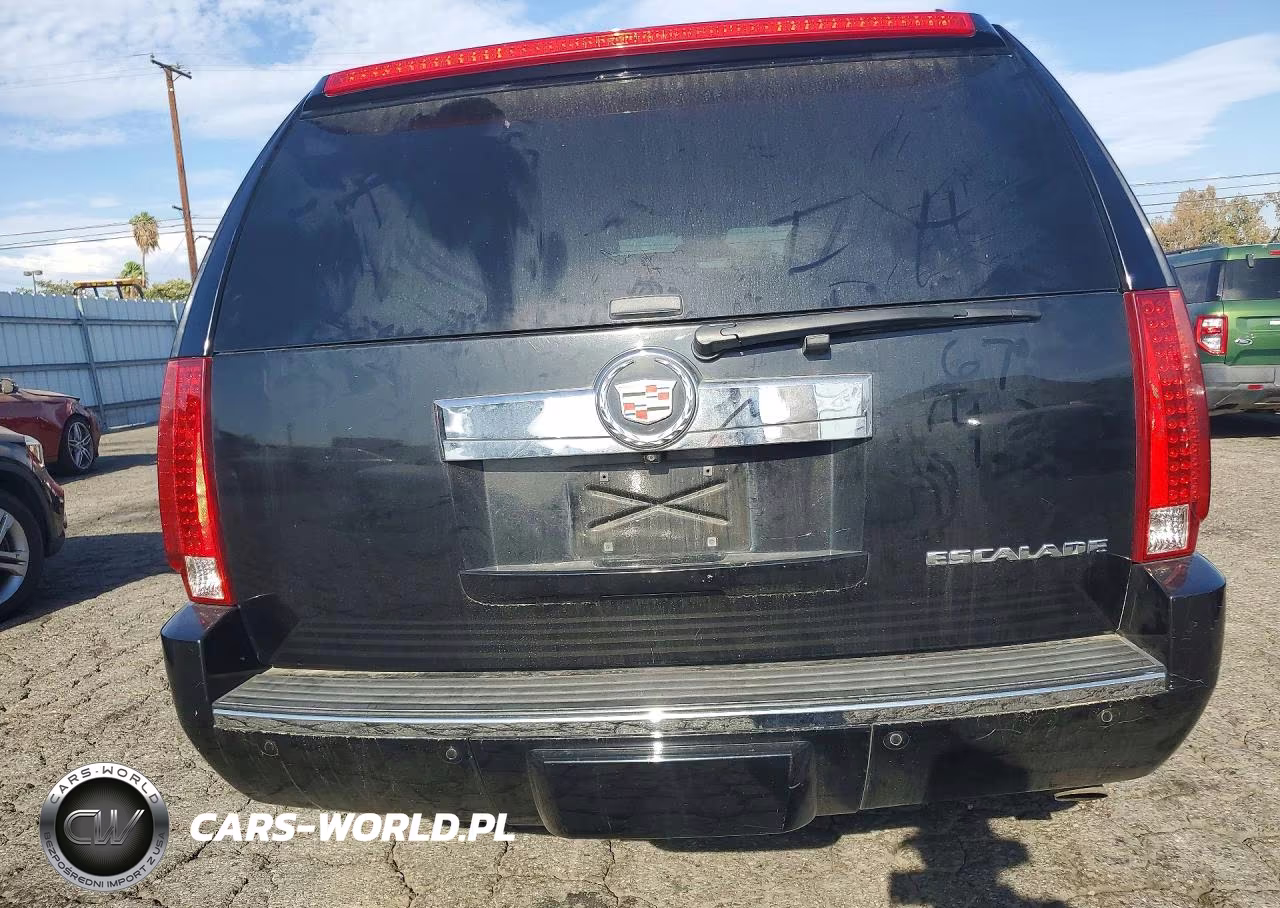 2008 Cadillac Escalade Luxury VIN:1GYFK63808R267021 - 6