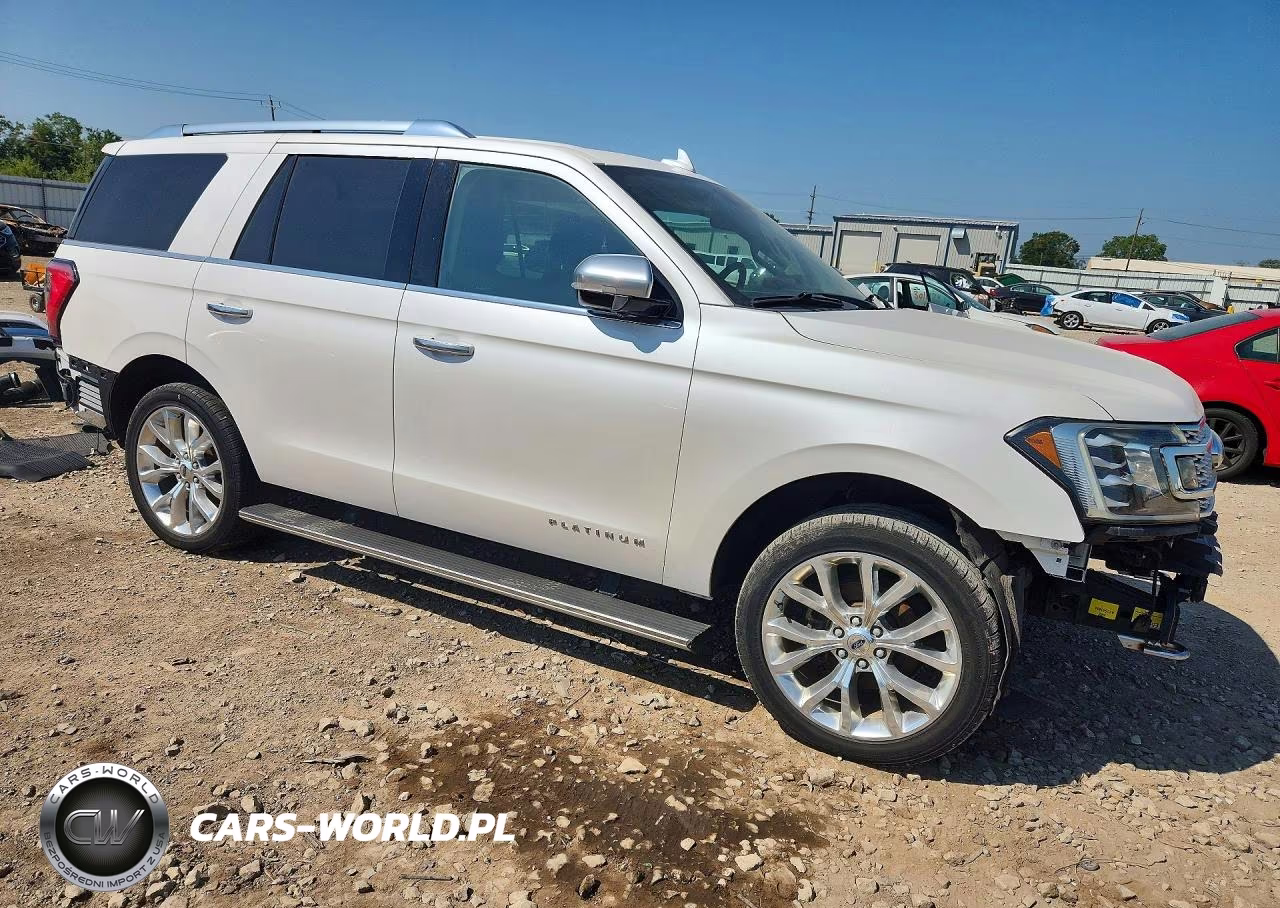 2018 Ford Expedition Platinum VIN:1FMJU1MT1JEA13861 - 4