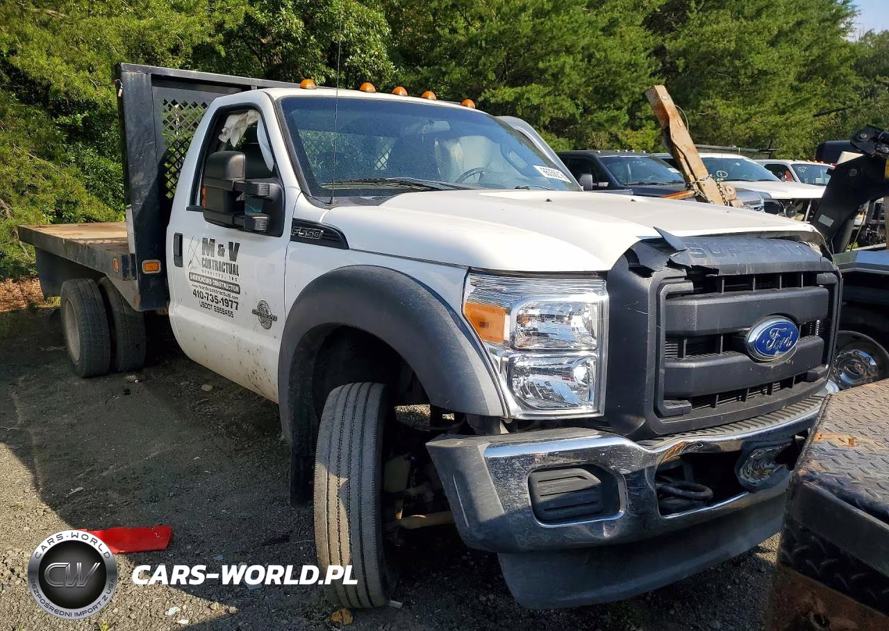 2016 Ford F550 Super Duty VIN:1FDUF5GT2GEA51635 - 4