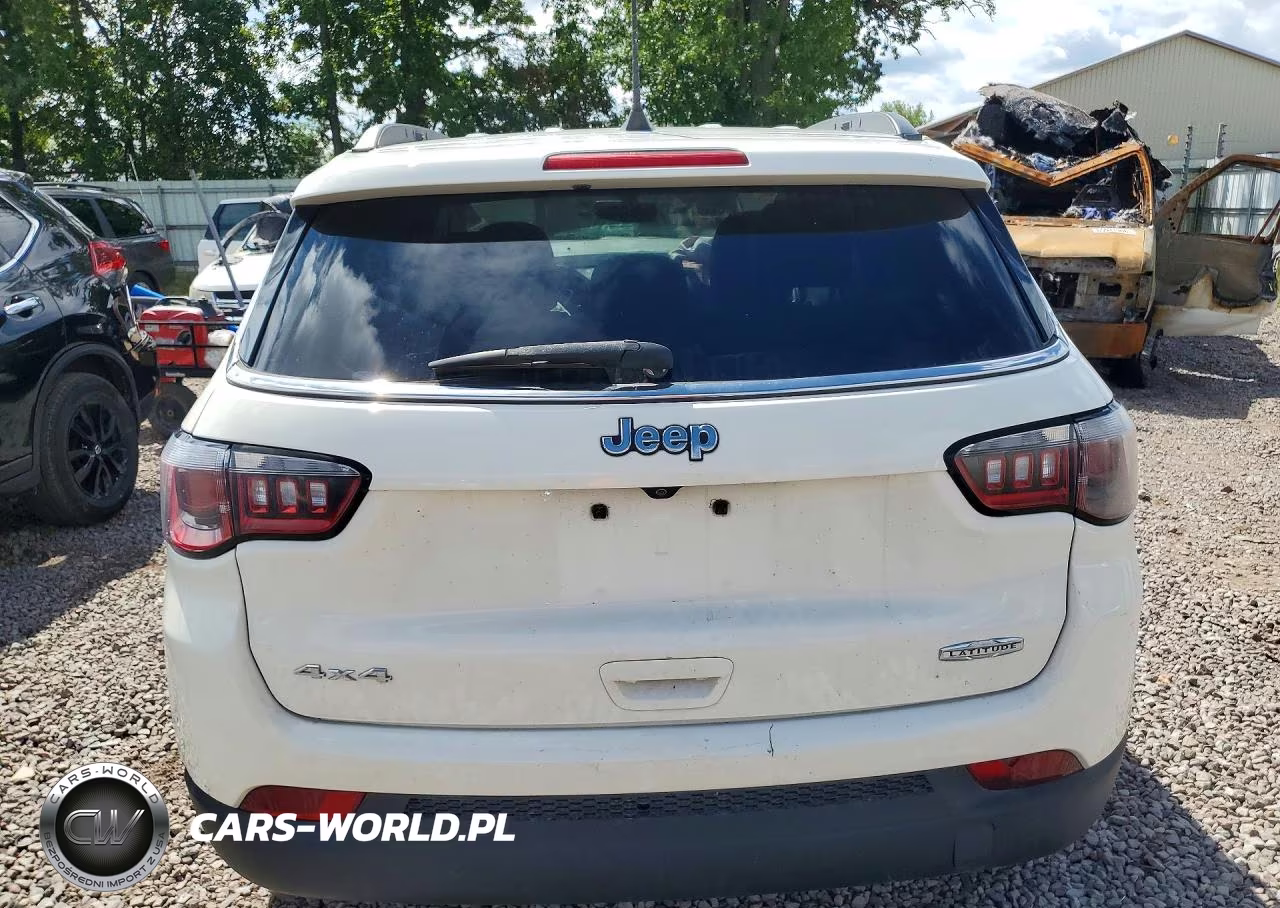 2018 Jeep Compass Latitude VIN:3C4NJDBB9JT139007 - 6