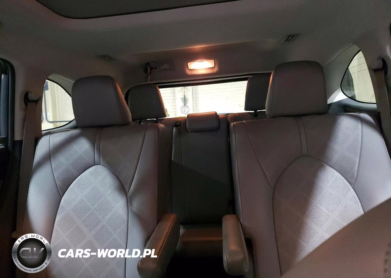 2021 Toyota Highlander Hybrid Platinum VIN:5TDEBRCH5MS037585 - 10
