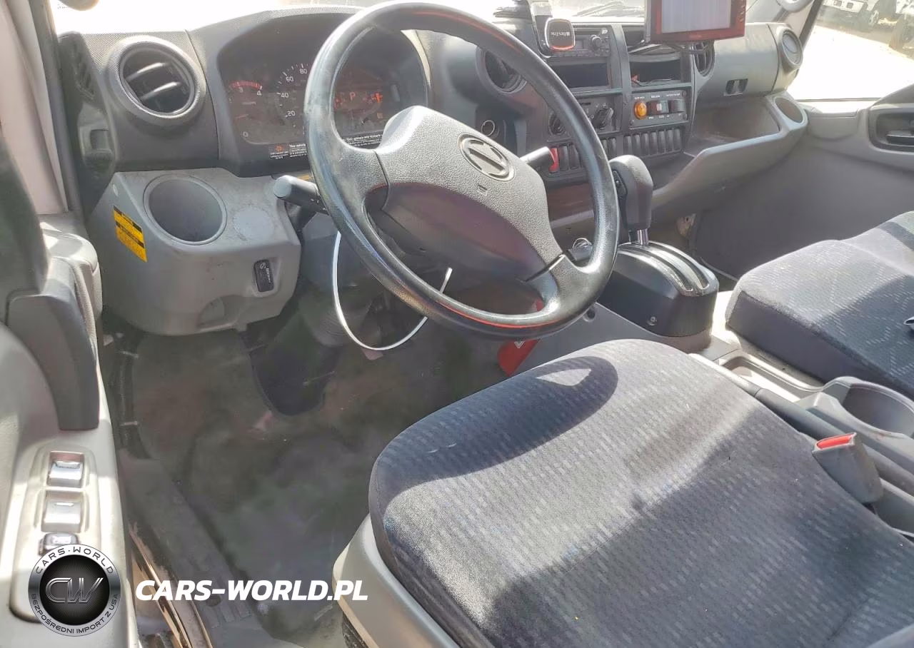 2018 Hino 195 VIN:JHHSDM2H4JK006314 - 8