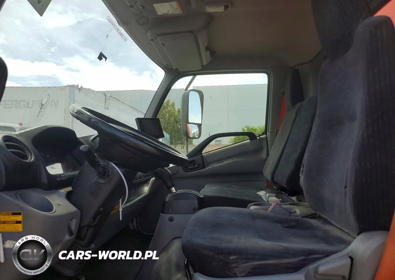 2018 Hino 195 VIN:JHHSDM2H4JK006281 - 7