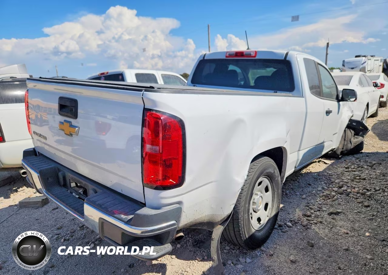 2017 Chevrolet Colorado VIN:1GCHSBEA7H1256586 - 3