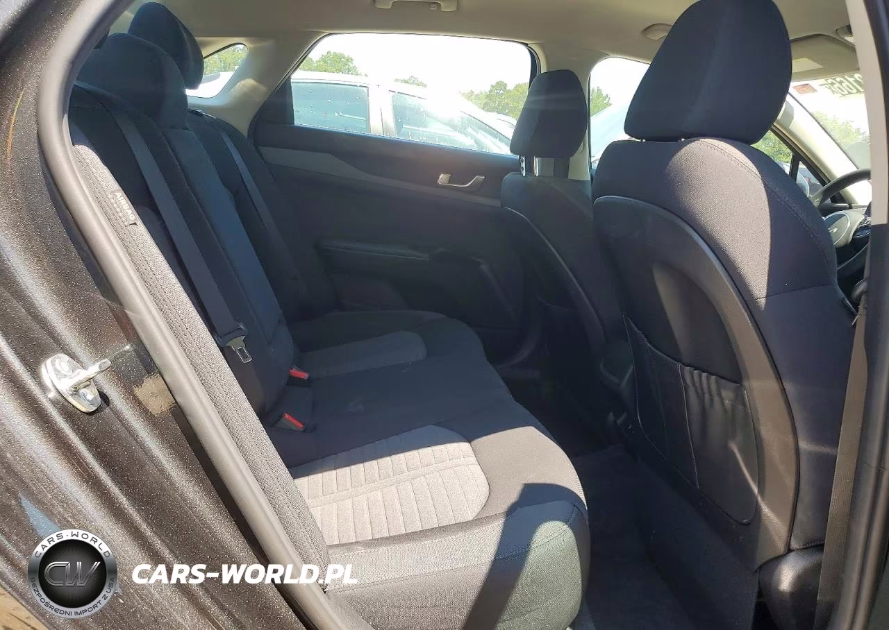 2026 Kia K5 Lxs VIN:KNAG24J78T5455453 - 10