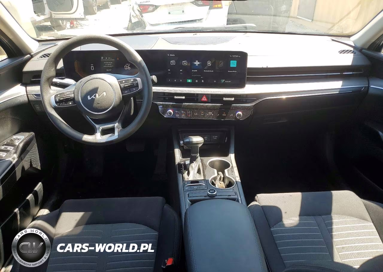 2026 Kia K5 Lxs VIN:KNAG24J78T5455453 - 8