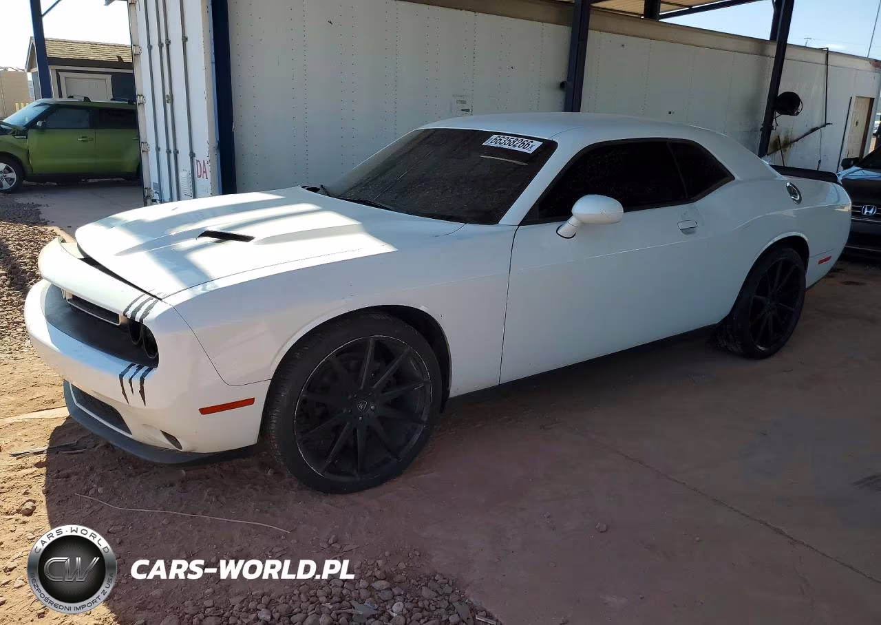 2016 Dodge Challenger Sxt