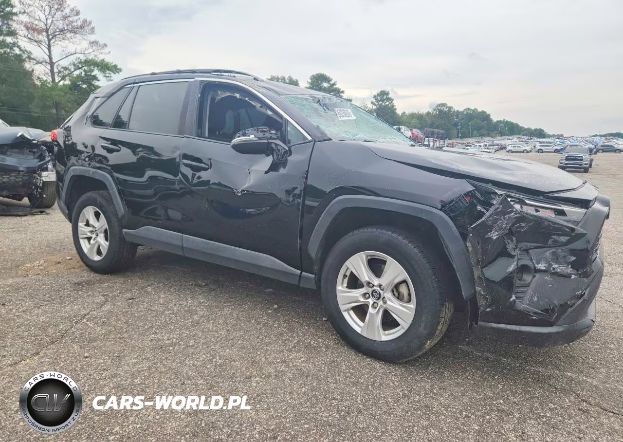 2021 Toyota Rav4 Xle VIN:2T3W1RFV1MW113018 - 4