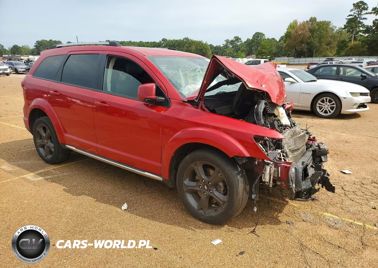 2019 Dodge Journey Crossroad VIN:3C4PDCGG9KT803533 - 4