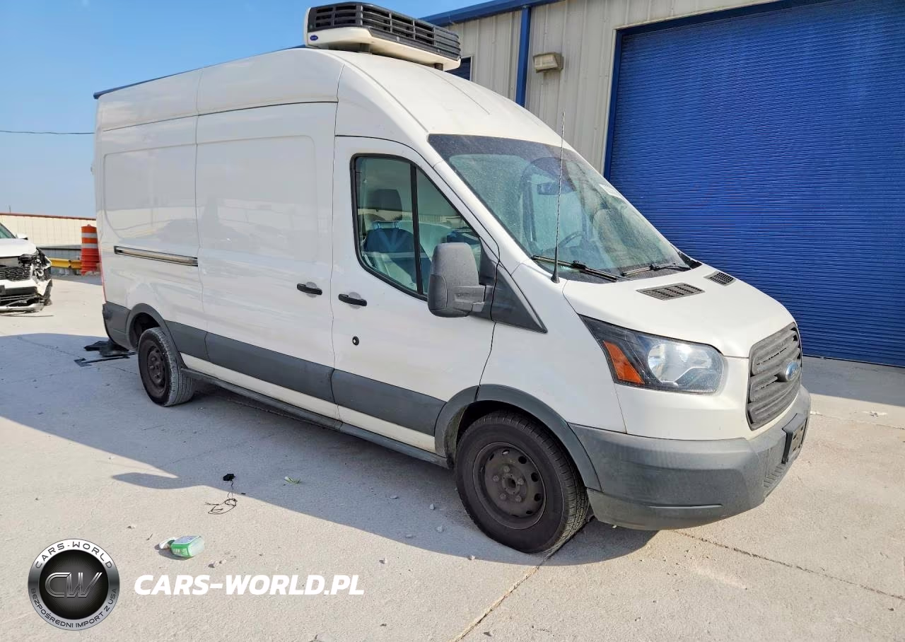 2018 Ford Transit 250 Refrigerated Delivery Van VIN:1FTYR2XM6JKA47889 - 4