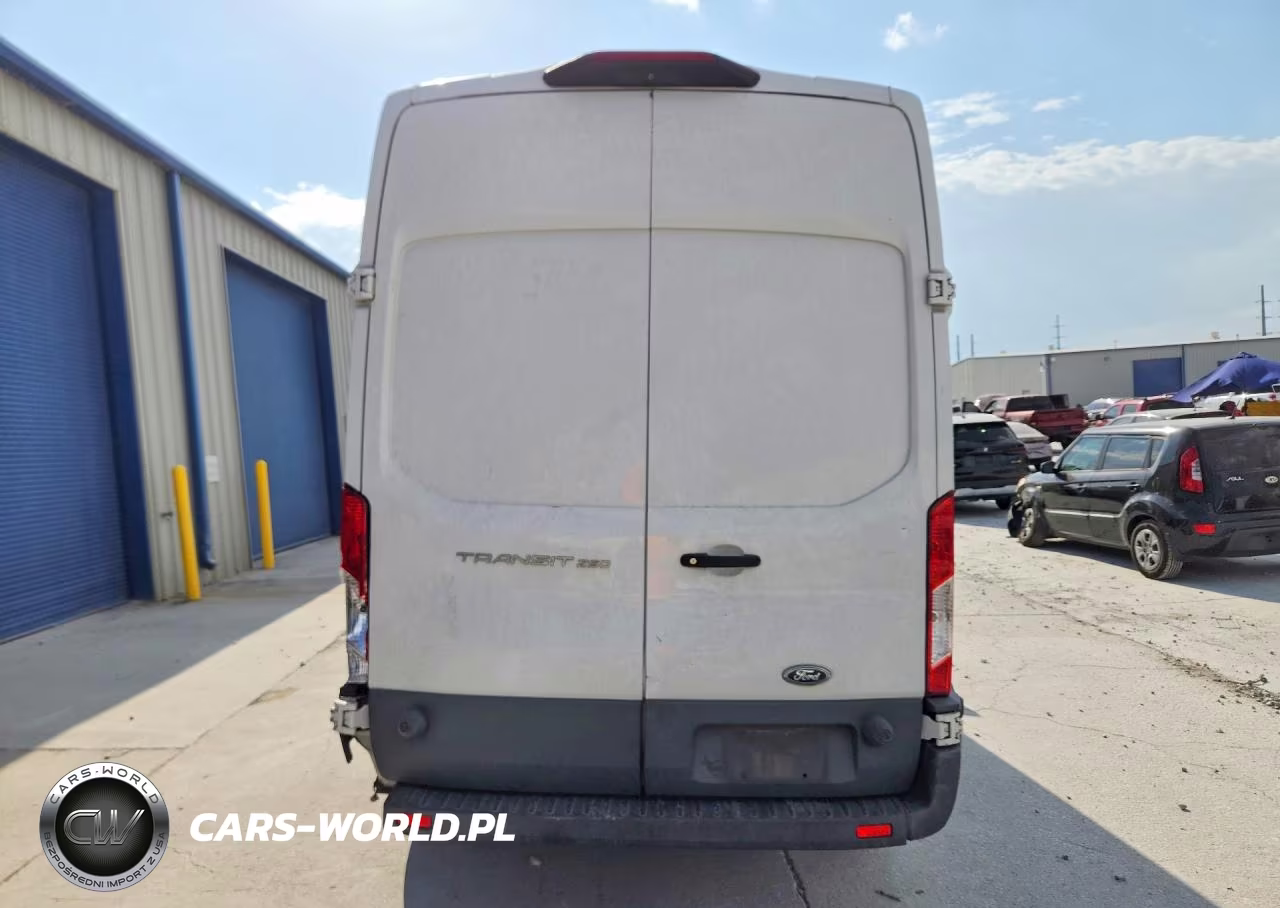 2018 Ford Transit 250 Refrigerated Delivery Van VIN:1FTYR2XM6JKA47889 - 6