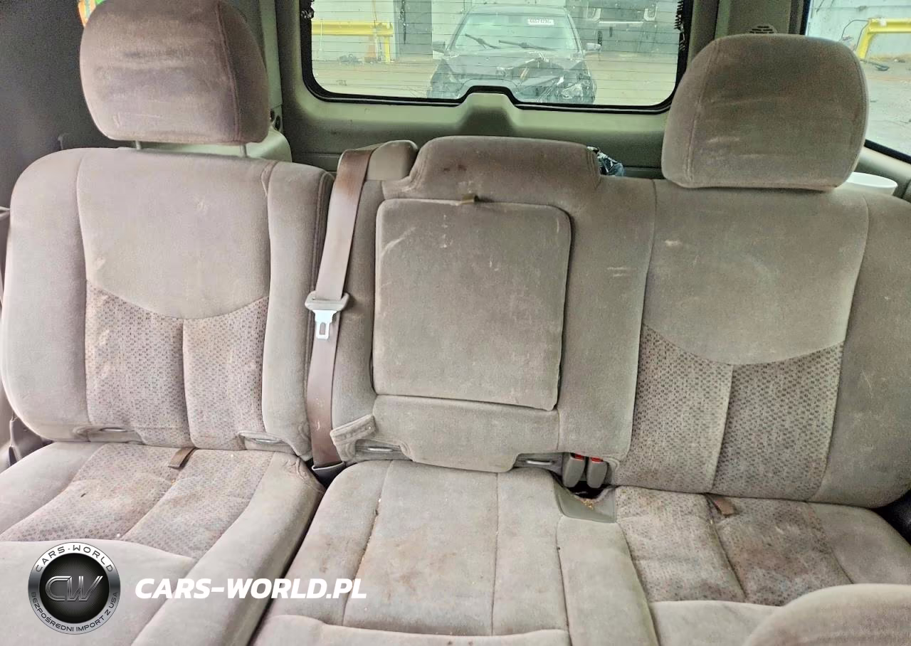 2004 Chevrolet Tahoe C1500 VIN:1GNEC13V94R178346 - 10