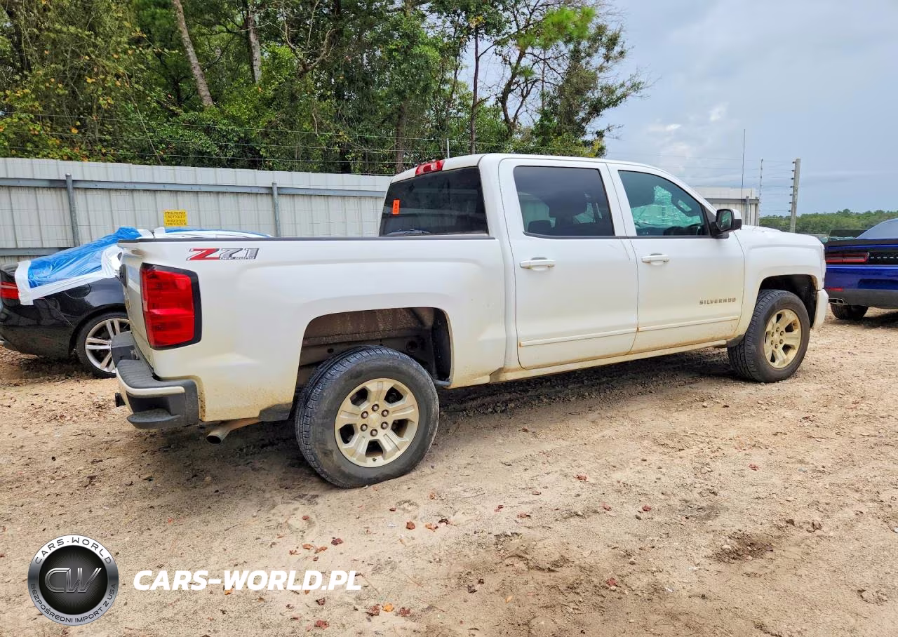 2018 Chevrolet Silverado K1500 Lt VIN:3GCUKRECXJG552329 - 3