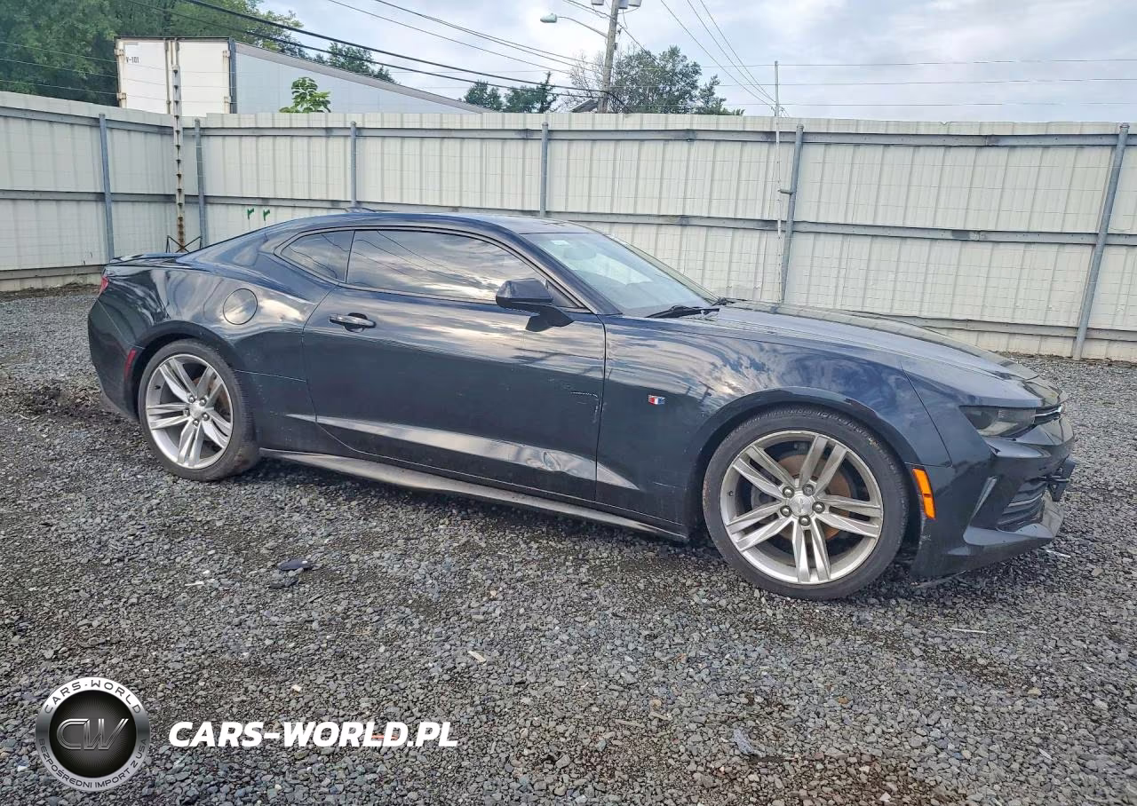 2017 Chevrolet Camaro Lt VIN:1G1FD1RS4H0134961 - 4