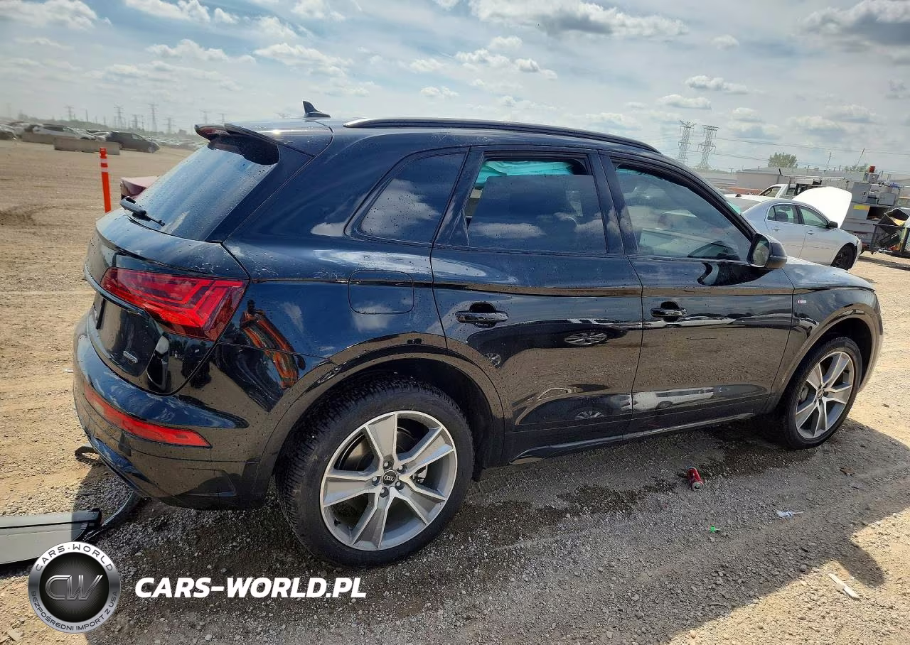 2025 Audi Q5 Premium 45 VIN:WA1GAAFY0S2016893 - 3